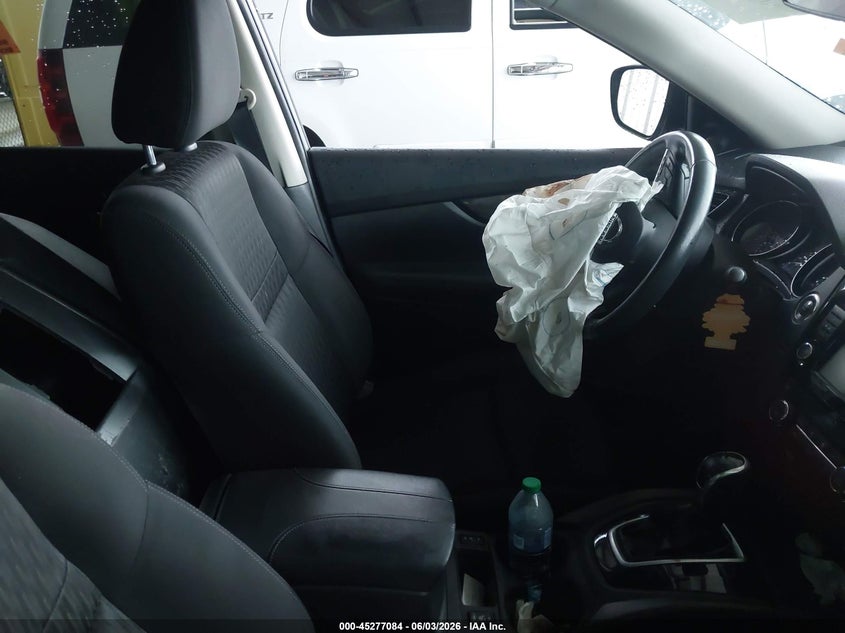 2018 NISSAN ROGUE auction photo 5