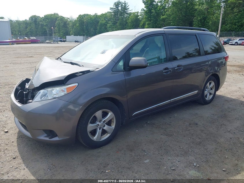 Vin: 5tdkk3dc1gs709696, lot: 45774938, toyota sienna le 8 passenger 20162