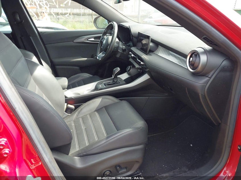 2024 ALFA ROMEO TONALE auction photo 5