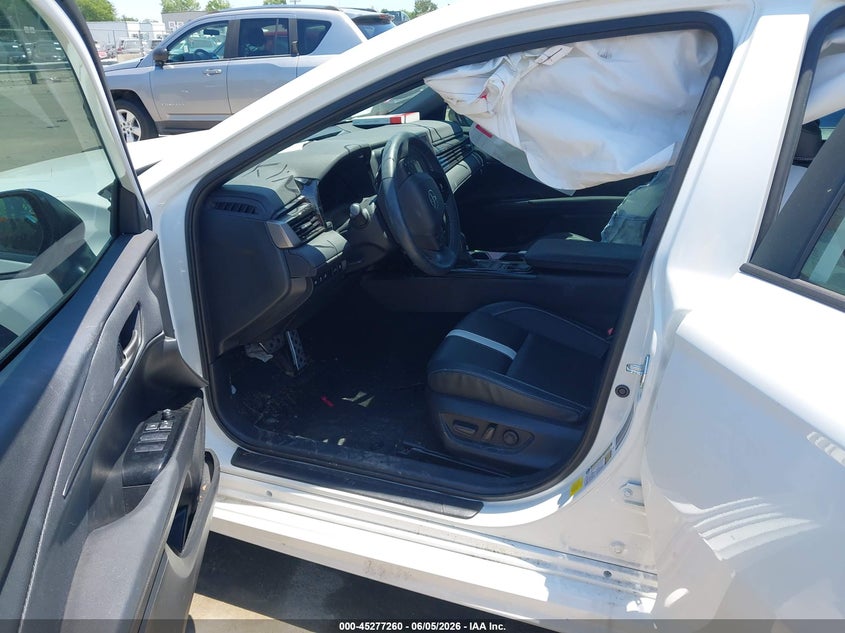 2025 TOYOTA CAMRY auction photo 5