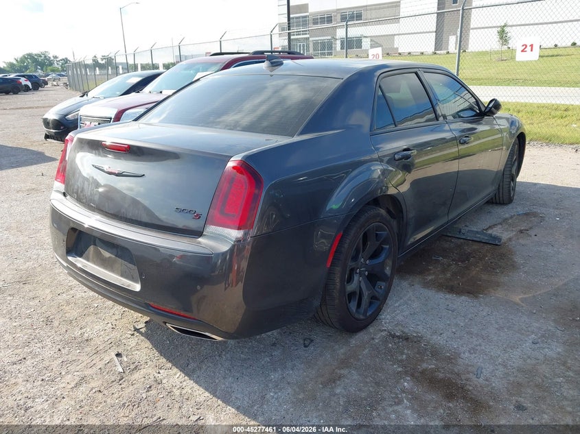 2022 CHRYSLER 300 auction photo 4