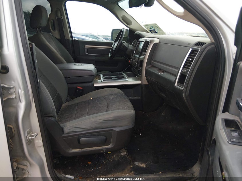 2015 RAM 1500 auction photo 5