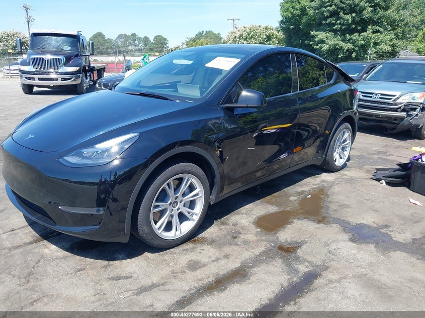 2024 Tesla Model Y Long Range Dual Motor All-Wheel Drive VIN: 7SAYGDEE8RA237764 Lot: 45277693