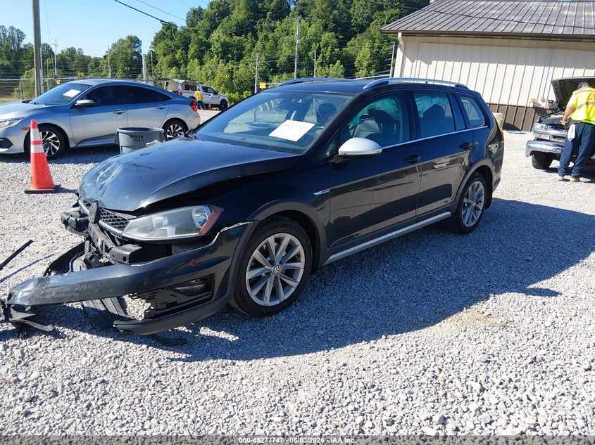 2017 VOLKSWAGEN GOLF ALLTRACK auction photo 2