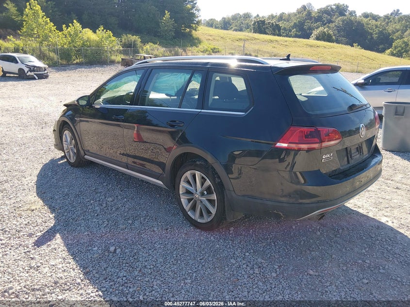 2017 VOLKSWAGEN GOLF ALLTRACK auction photo 3