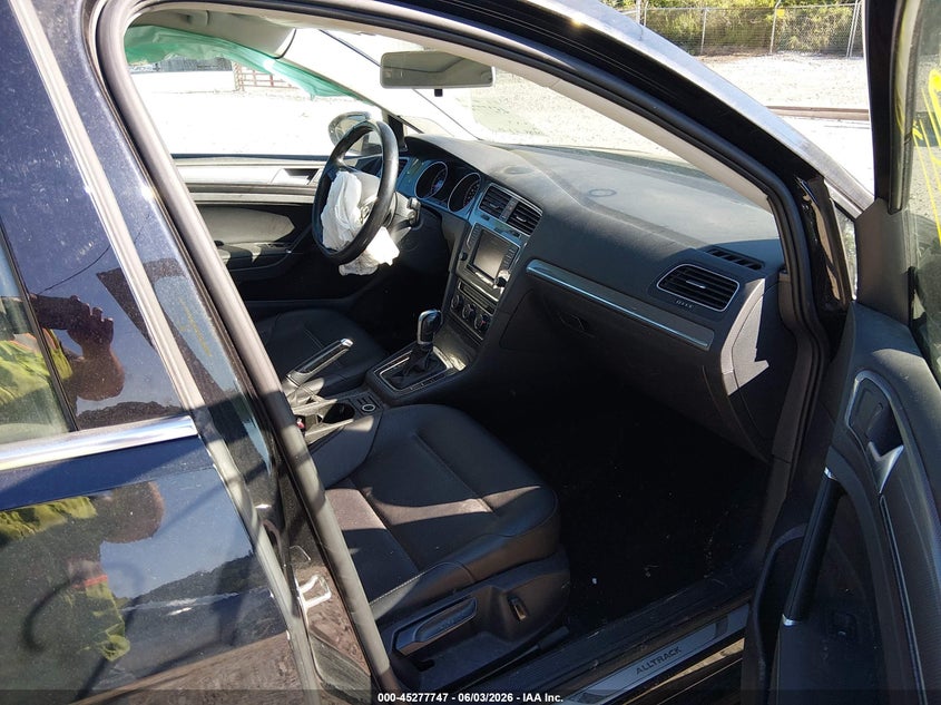 2017 VOLKSWAGEN GOLF ALLTRACK auction photo 5