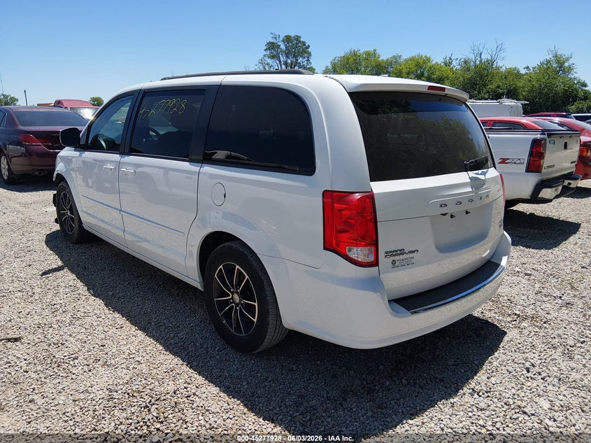 Vin: 2c4rdgeg7hr789985, lot: 45775752, dodge grand caravan gt 20173