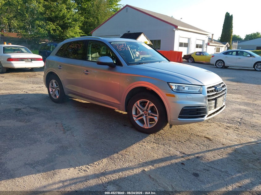 Vin: wa1anafy2j2014345, lot: 45775864, audi q5 2.0t premium/2.0t tech premium 2018 img_1