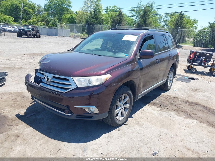 Vin: 5tdbk3eh8bs070770, lot: 45776059, toyota highlander se v6 20112