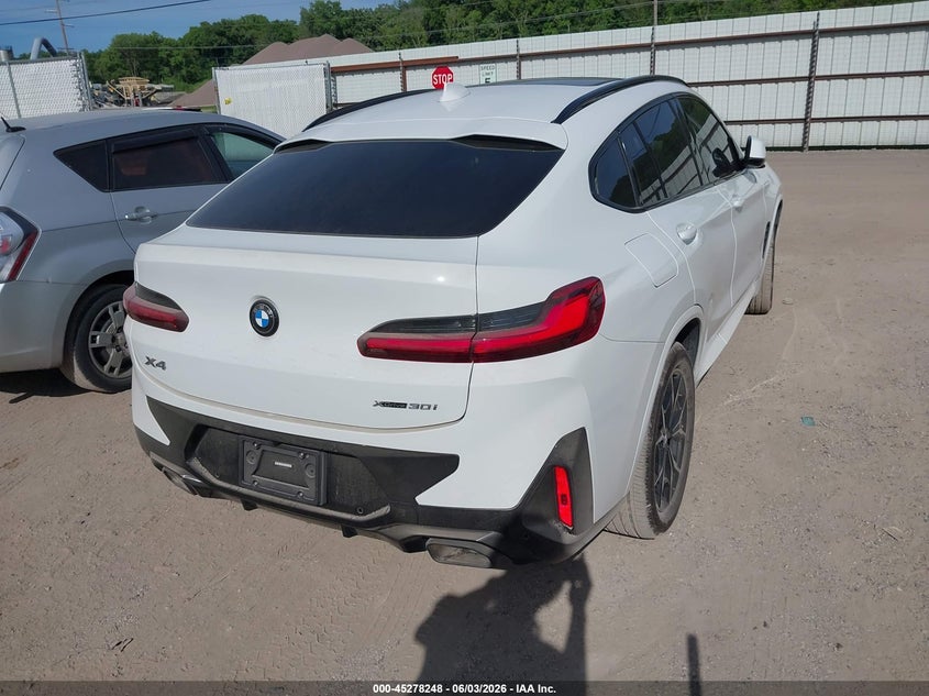2023 BMW X4 auction photo 4