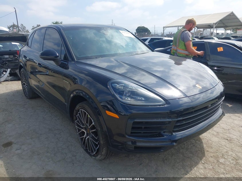 2021 PORSCHE CAYENNE E-HYBRID  (VIN: WP1AE2AY3MDA24909)