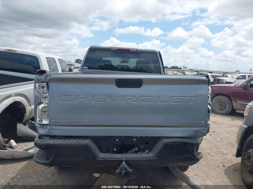 2026 CHEVROLET SILVERADO 2500 HD , STANDARD BED, WT, 4WD — Photo 15