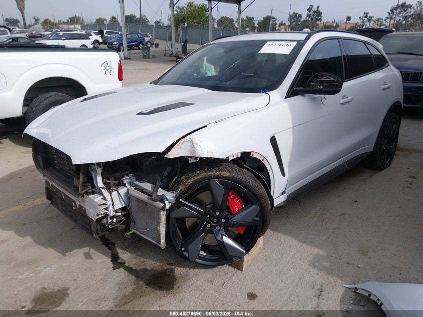 Vin: sadcz2ee2ma680944, lot: 45776514, jaguar f-pace svr p550 awd automatic 20212