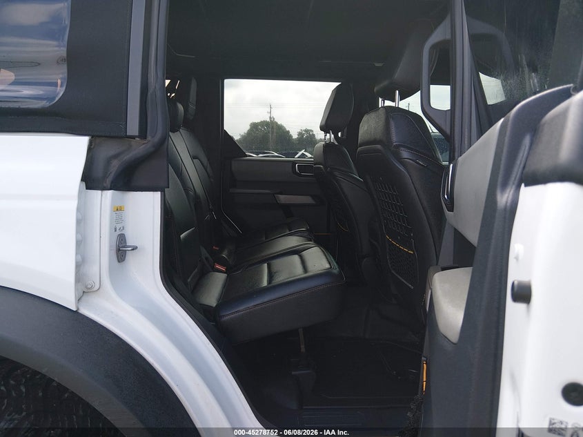 2022 FORD BRONCO 2.7L V-6 DI, DOHC, V(VIN: 1FMEE5DP8NLB52637