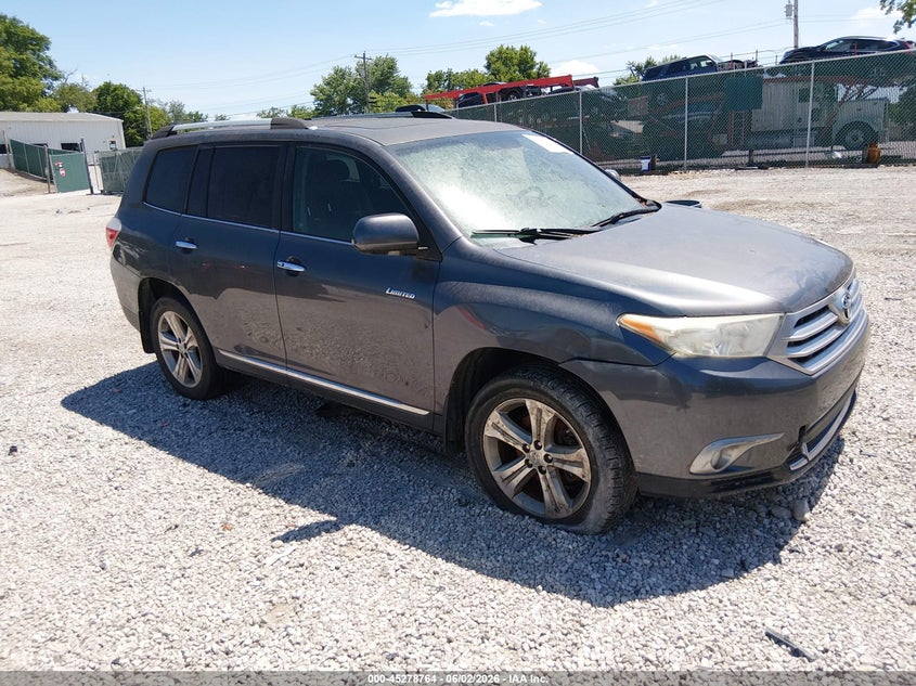 2013 TOYOTA HIGHLANDER auction photo 1