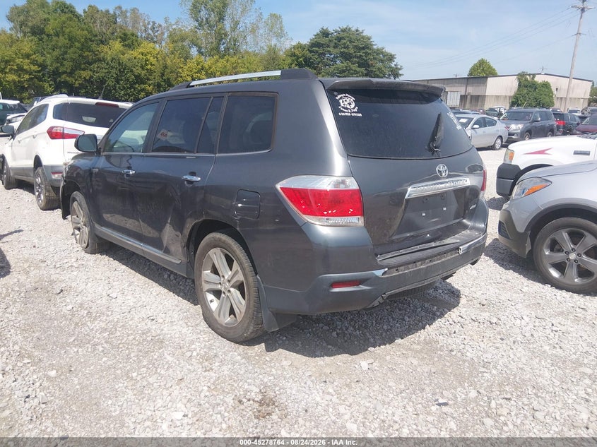 2013 TOYOTA HIGHLANDER auction photo 3