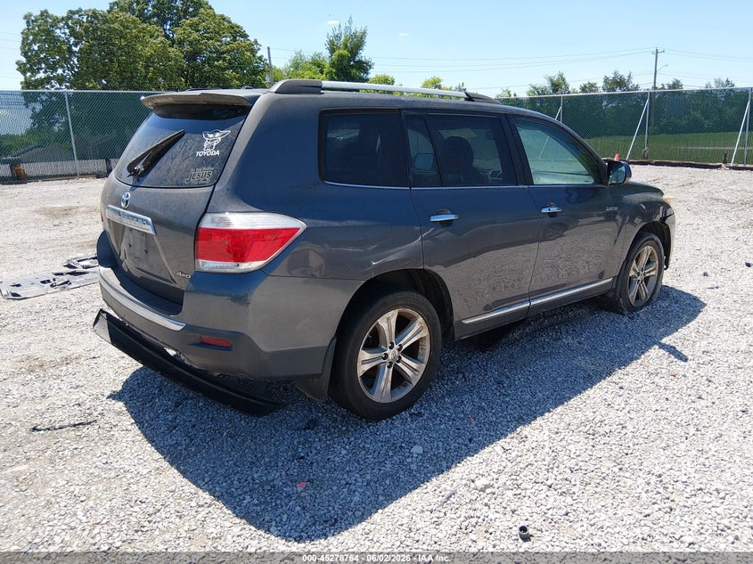 2013 TOYOTA HIGHLANDER auction photo 4