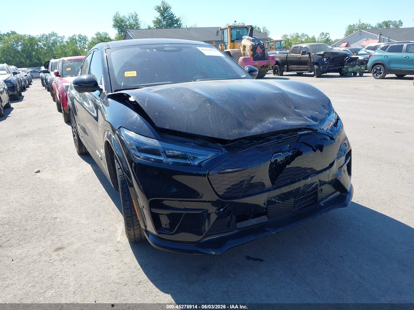 Vin: 3fmtk4sx2pma69462, lot: 45776738, ford mustang mach-e gt 2023 img_1