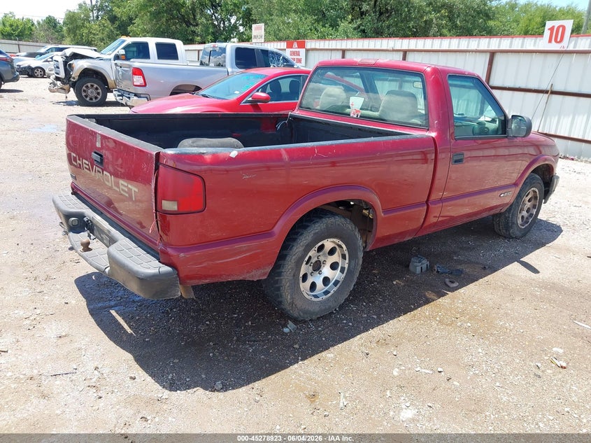 2002 CHEVROLET S-10 auction photo 4