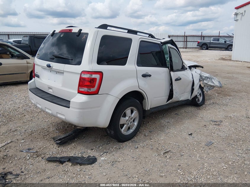 Vin: 1fmcu0d7xckc36846, lot: 45776829, ford escape xlt 20124