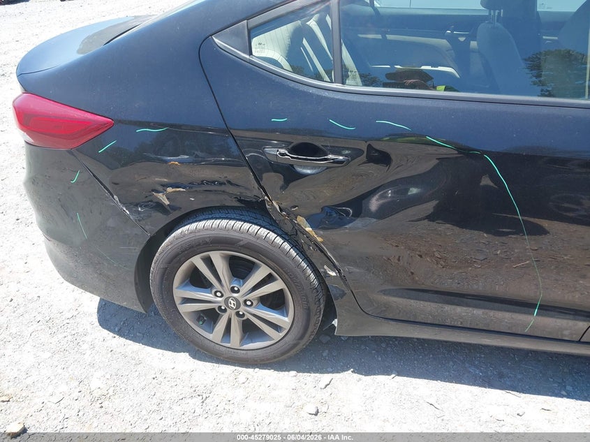 2017 HYUNDAI ELANTRA auction photo 6
