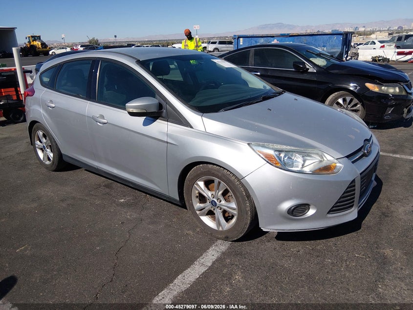 Vin: 1fadp3k23el112347, lot: 45776921, ford focus se 2014 img_1