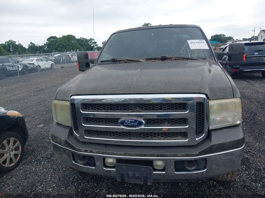 2005 FORD F-250 auction photo 6