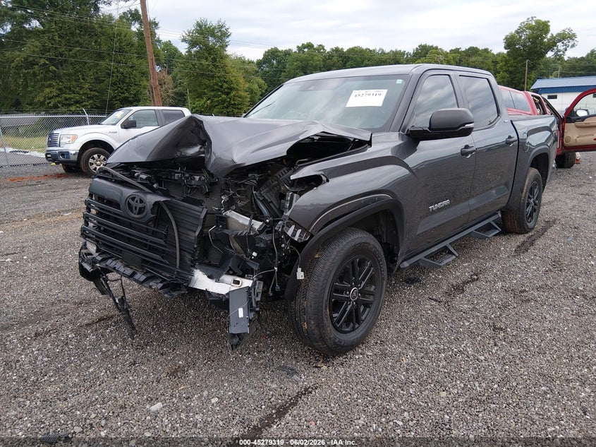 2024 TOYOTA TUNDRA auction photo 2