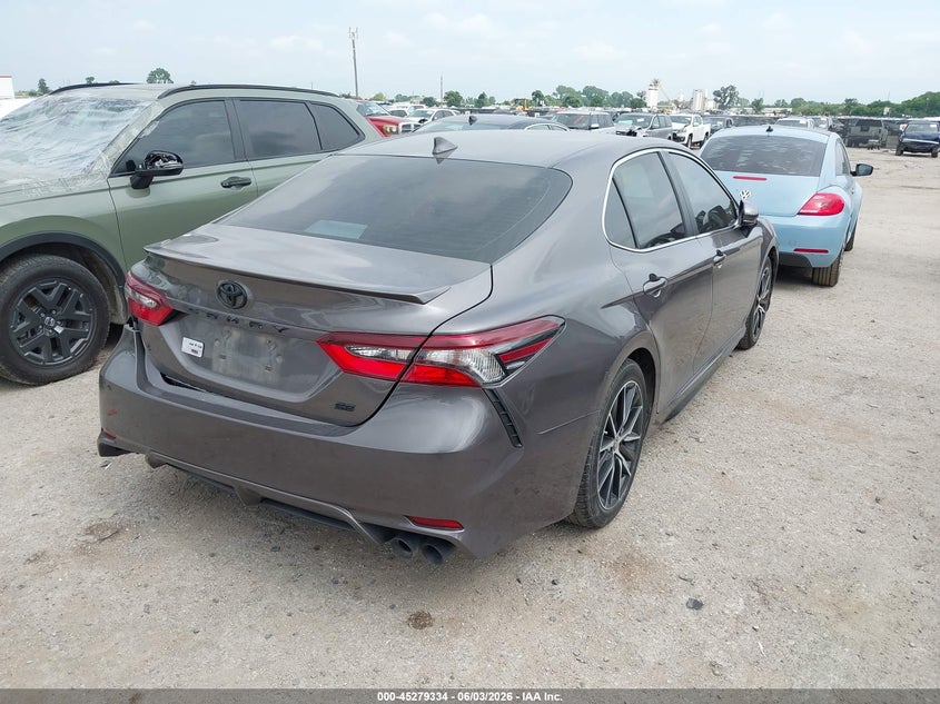 2021 TOYOTA CAMRY auction photo 4