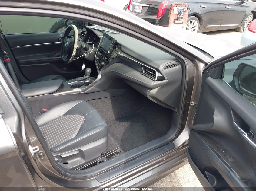 2021 TOYOTA CAMRY auction photo 5