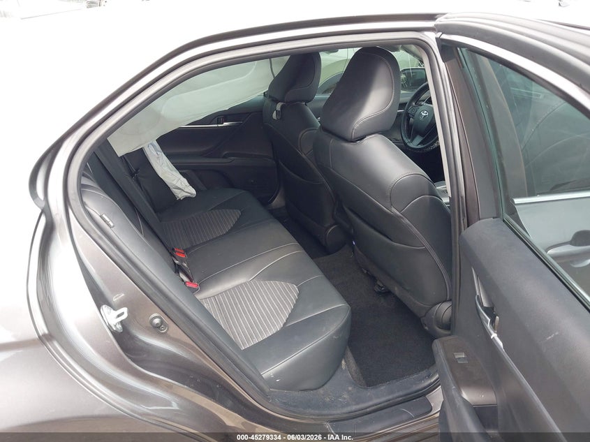 2021 TOYOTA CAMRY auction photo 8