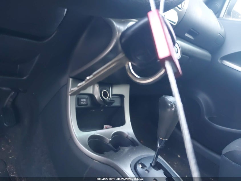 2012 Scion Xd 1.8 white Lot 111045279351 Vin JTKKU4B48C1021898