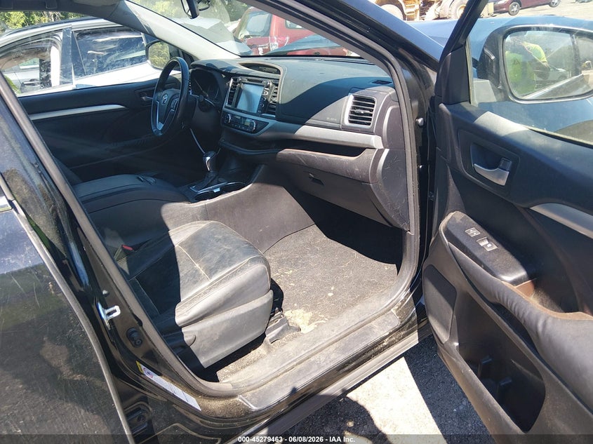 2014 TOYOTA HIGHLANDER auction photo 5
