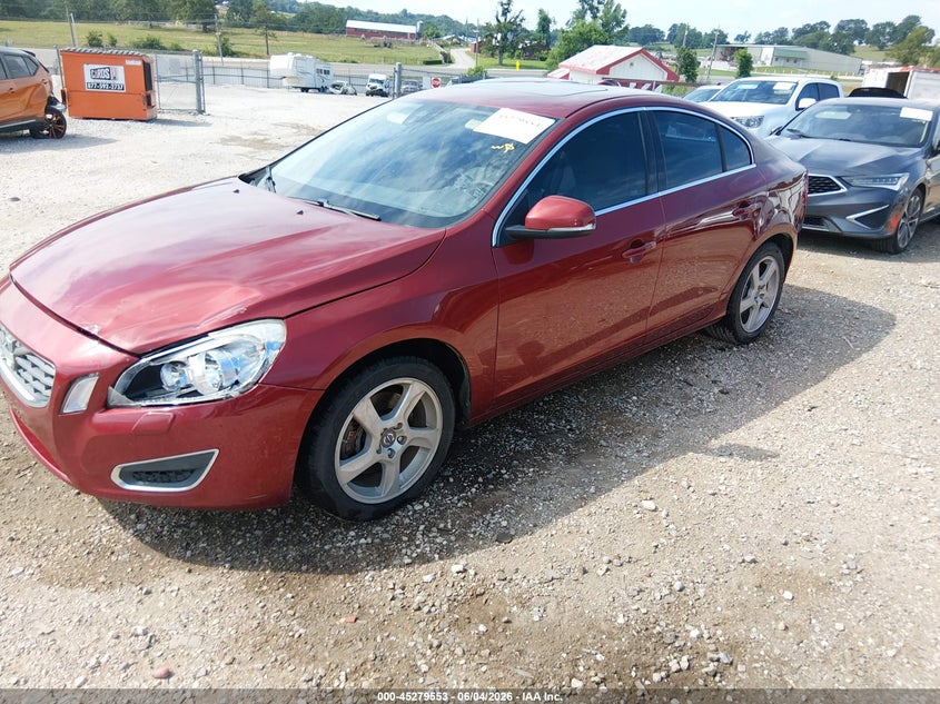 Vin: yv1622fs9c2033297, lot: 45777377, volvo s60 t5 20122