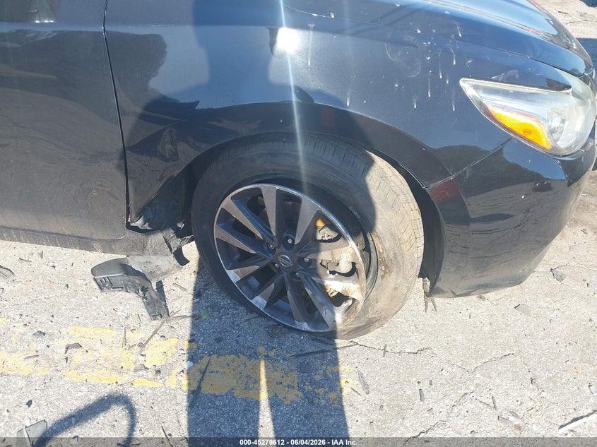 2016 NISSAN ALTIMA auction photo 6