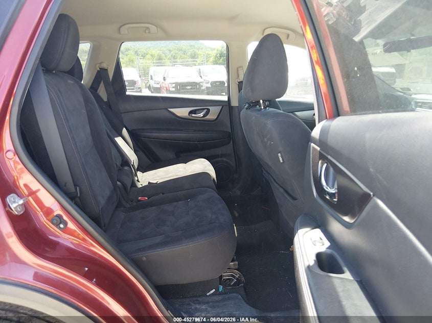 2015 NISSAN ROGUE auction photo 8