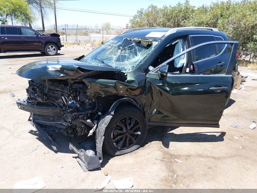 5N1AT2MT5KC703621 2019 NISSAN ROGUE SV photo 1