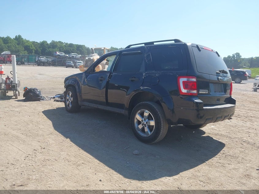 Vin: 1fmcu9d73cka56712, lot: 45777610, ford escape xlt 20123