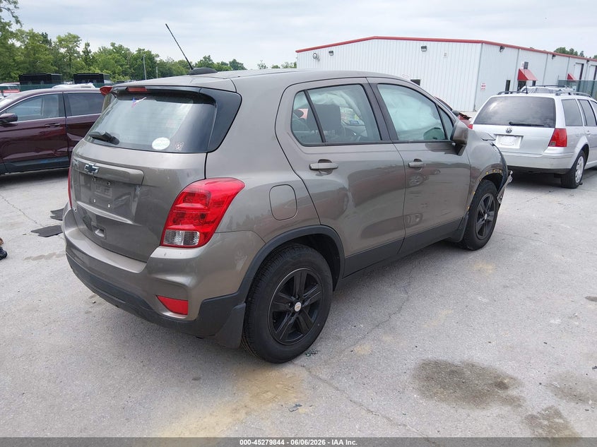 2020 CHEVROLET TRAX auction photo 4