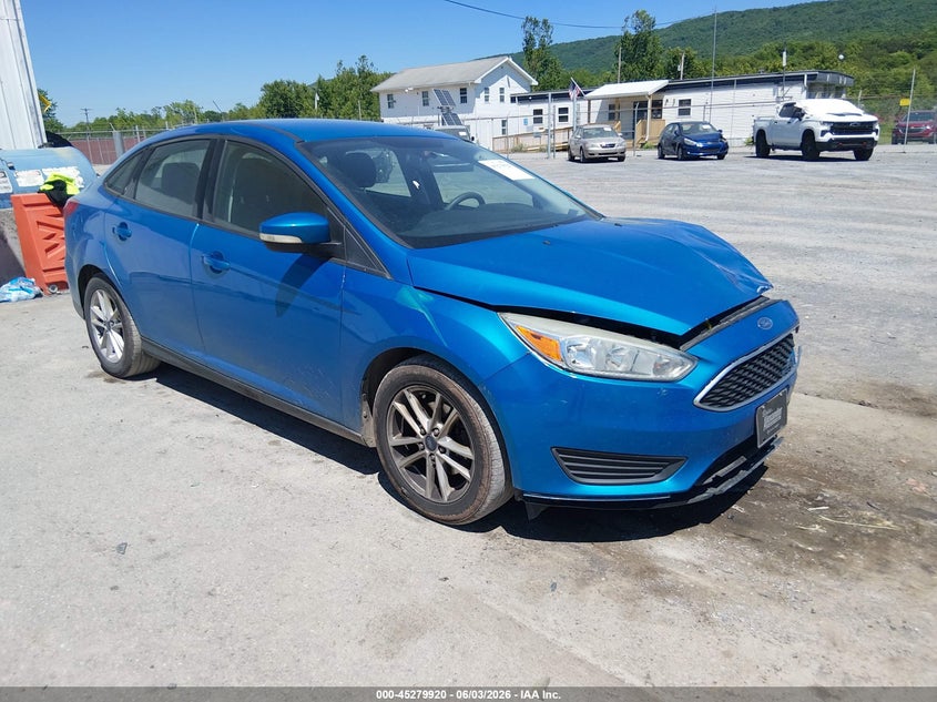 Vin: 1fadp3f2xfl332998, lot: 45777744, ford focus se 2015 img_1