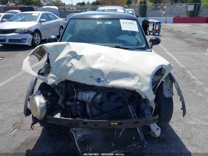 2010 Mini Cooper VIN: WMWMF3C54ATZ65644 Lot: 45279921