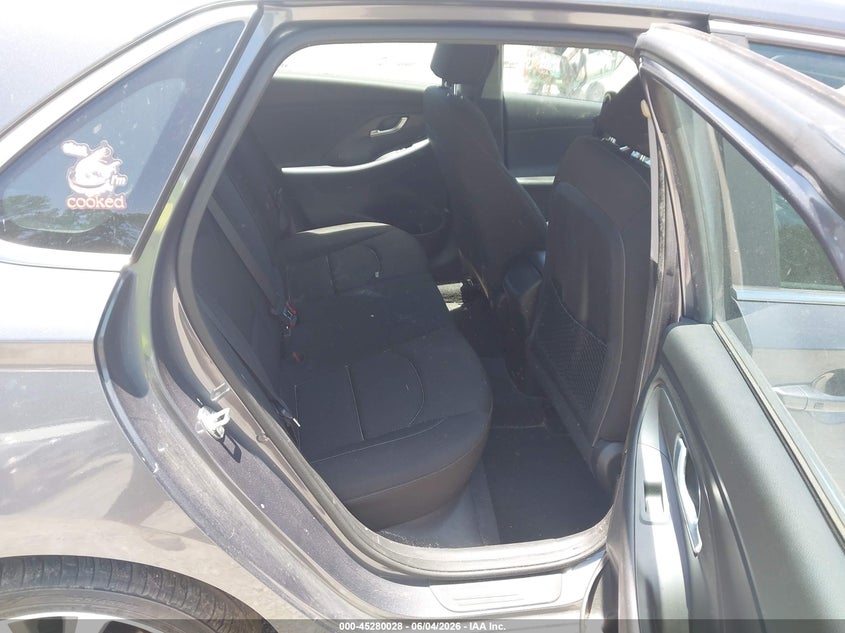 2018 Hyundai Elantra Gt VIN: KMHH35LE5JU068413 Lot: 45280028