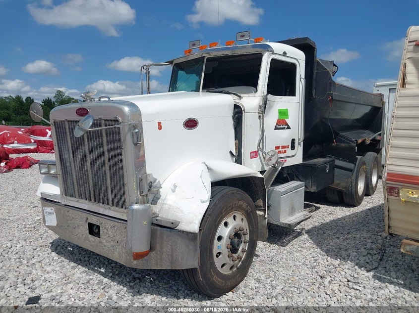 2005 PETERBILT 379 auction photo 2