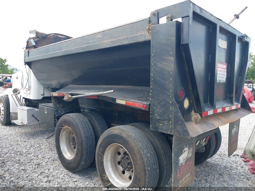 2005 PETERBILT 379 auction photo 3