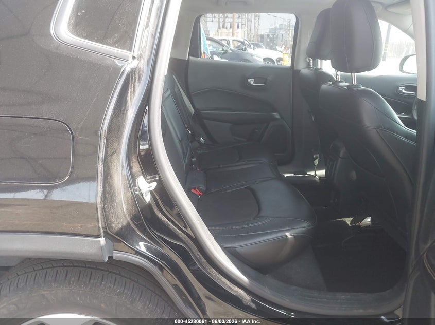 2018 JEEP COMPASS auction photo 8