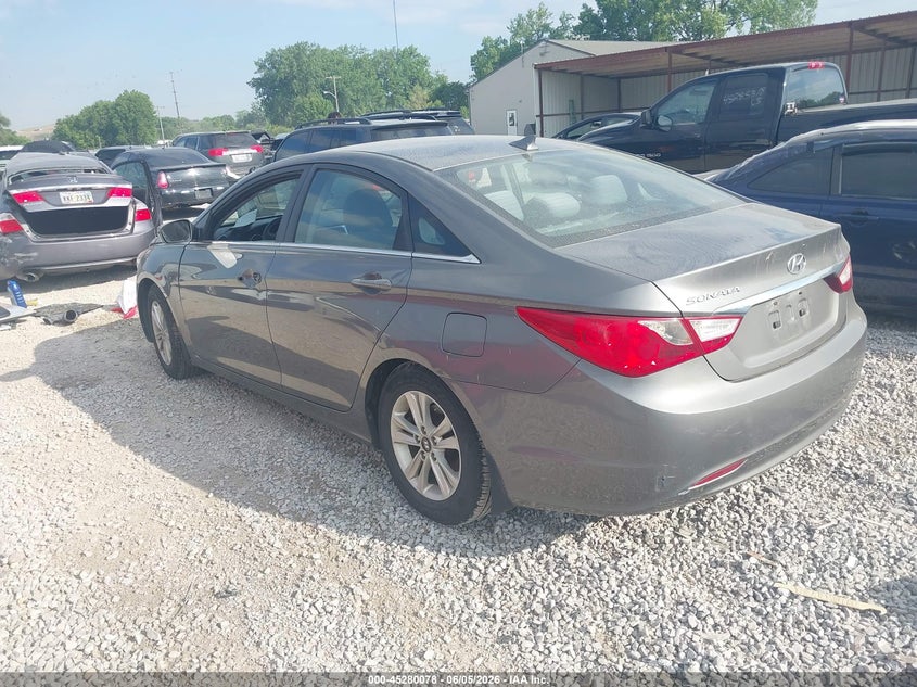 2013 HYUNDAI SONATA auction photo 3