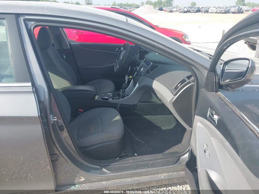 2013 HYUNDAI SONATA auction photo 5