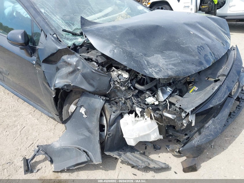 2023 TOYOTA COROLLA auction photo 6