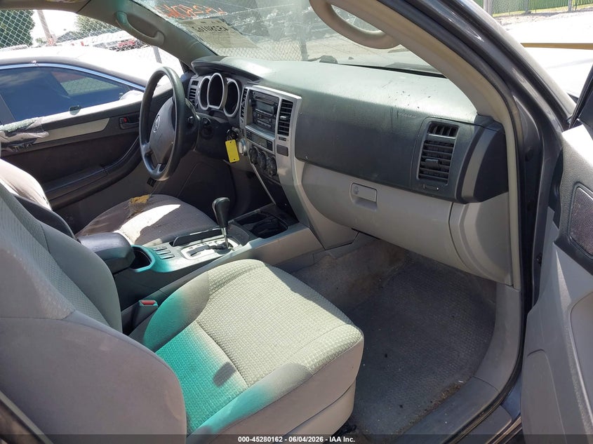 2004 Toyota 4Runner Sr5 V8 VIN: JTEBT14R840035109 Lot: 45280162