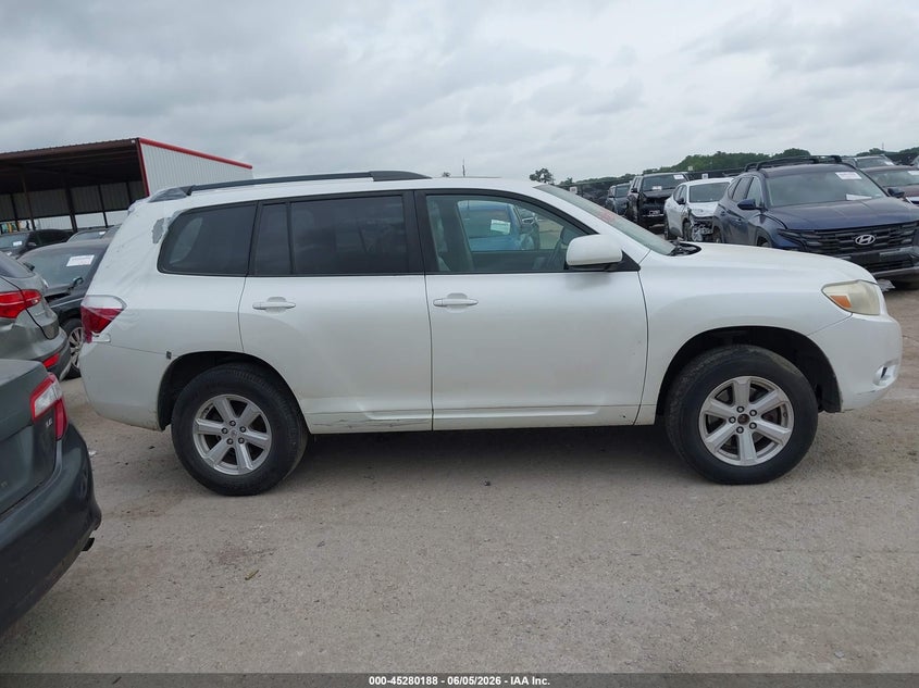 2010 Toyota Highlander Se V6 VIN: 5TDKK3EH2AS020817 Lot: 45280188